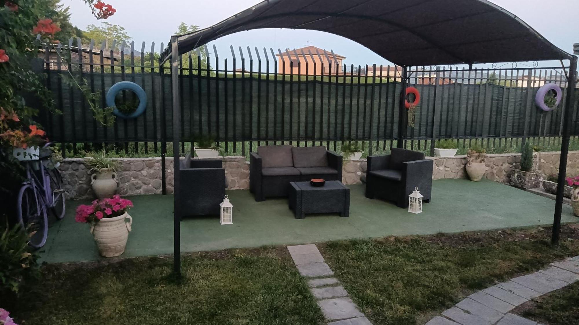 Il Laghetto Bed & Breakfast Кастровилари Стая снимка